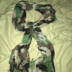 Camo scarf